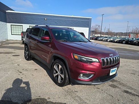 Used 2019 Jeep Cherokee Limited image 7