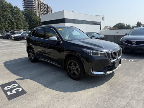 Used 2023 BMW X1 xDrive28i w/ Premium Package AWD/4WD image 2