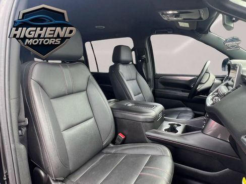 Used 2023 Chevrolet Suburban RST w/ Luxury Package AWD/4WD image 24