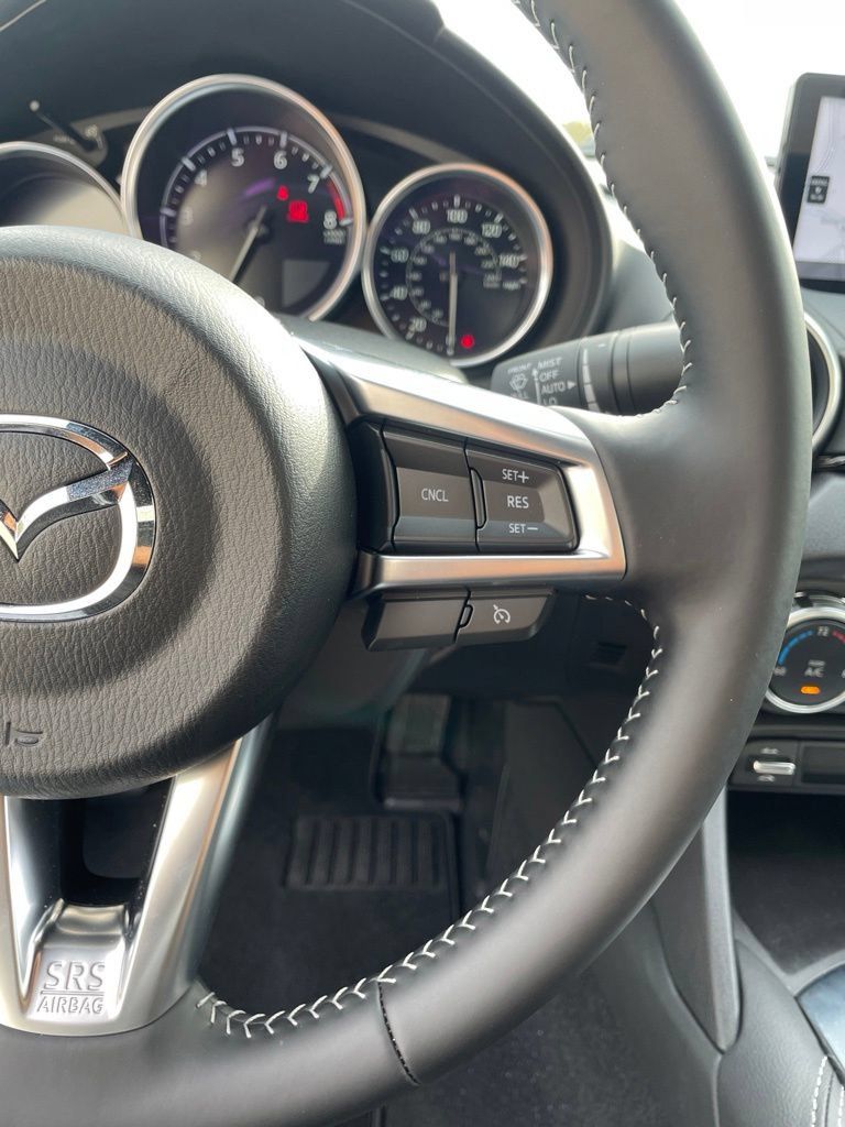 Used 2026 MAZDA MX-5 Miata RF Grand Touring RWD image 13