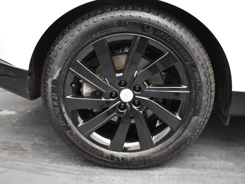 Used 2024 Land Rover Range Rover SE AWD/4WD image 16