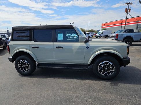 New 2026 Ford Bronco Outer Banks AWD/4WD image 14