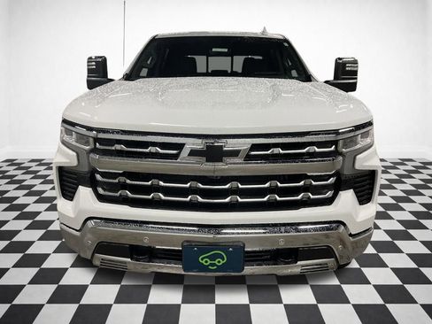 Certified 2025 Chevrolet Silverado 1500 LTZ w/ Technology Package AWD/4WD image 4