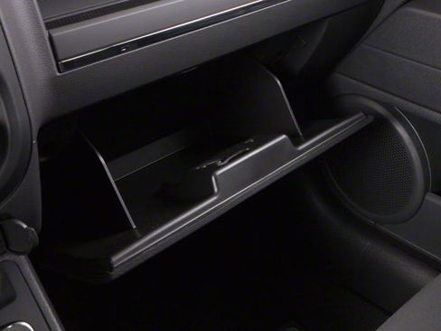 Used 2010 Jeep Patriot Latitude FWD image 19