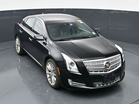 Used 2013 Cadillac XTS Platinum FWD image 26