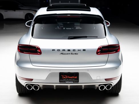 Used 2016 Porsche Macan Turbo AWD/4WD image 24