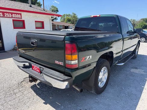 Used 2004 GMC Sierra 1500 SLT w/ Light Duty Power Package AWD/4WD image 4