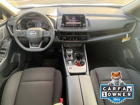 Certified 2025 Nissan Rogue S image 17