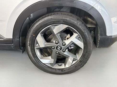 Used 2022 Hyundai Venue SEL FWD image 36