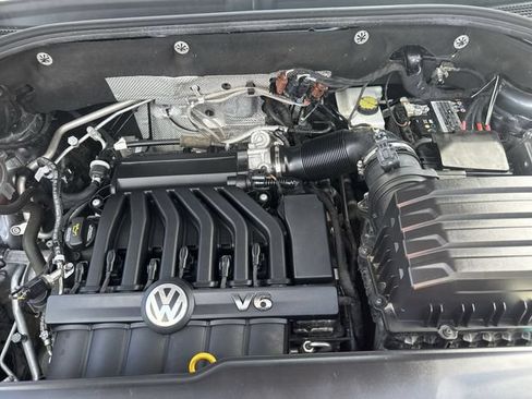 Used 2023 Volkswagen Atlas SEL R-Line AWD/4WD image 29