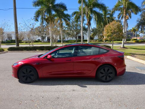 Used 2025 Tesla Model 3 Long Range image 7