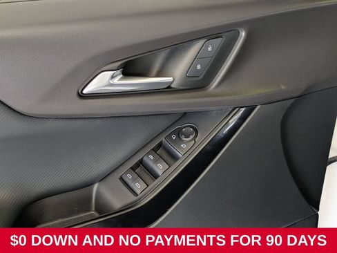 Used 2025 Chevrolet Equinox LT FWD image 11