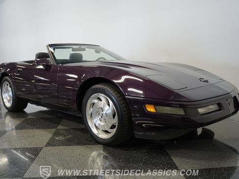 Used 1993 Chevrolet Corvette Convertible image 16