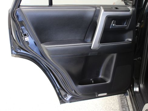 Used 2023 Toyota 4Runner SR5 Premium w/ Moonroof Package AWD/4WD image 27