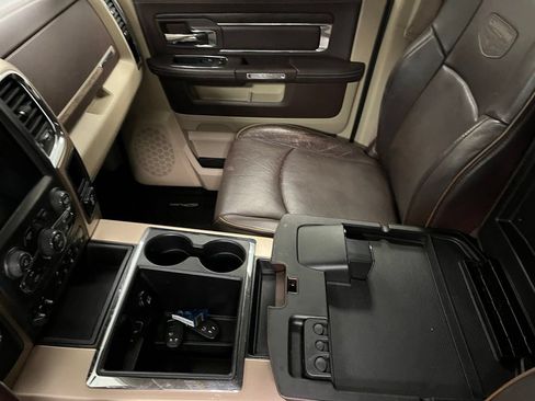 Used 2014 RAM 2500 Longhorn w/ Convenience Group AWD/4WD image 39