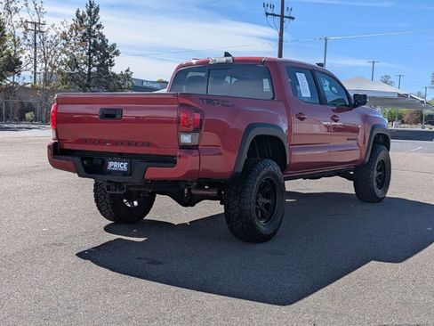 Used 2019 Toyota Tacoma TRD Off-Road w/ Technology Package image 5