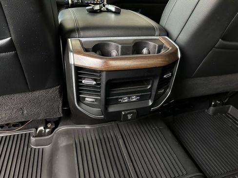 Used 2024 RAM 3500 Laramie AWD/4WD image 22
