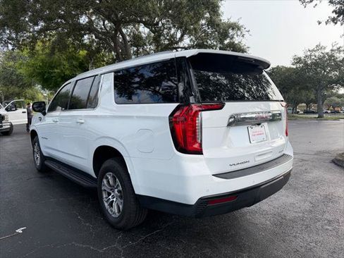 Used 2023 GMC Yukon XL SLE w/ Max Trailering Package AWD/4WD image 4