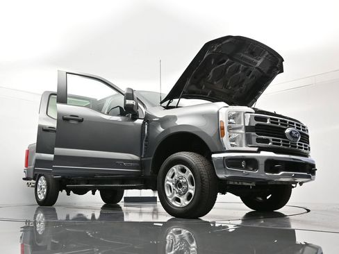 Certified 2025 Ford F250 XLT image 49
