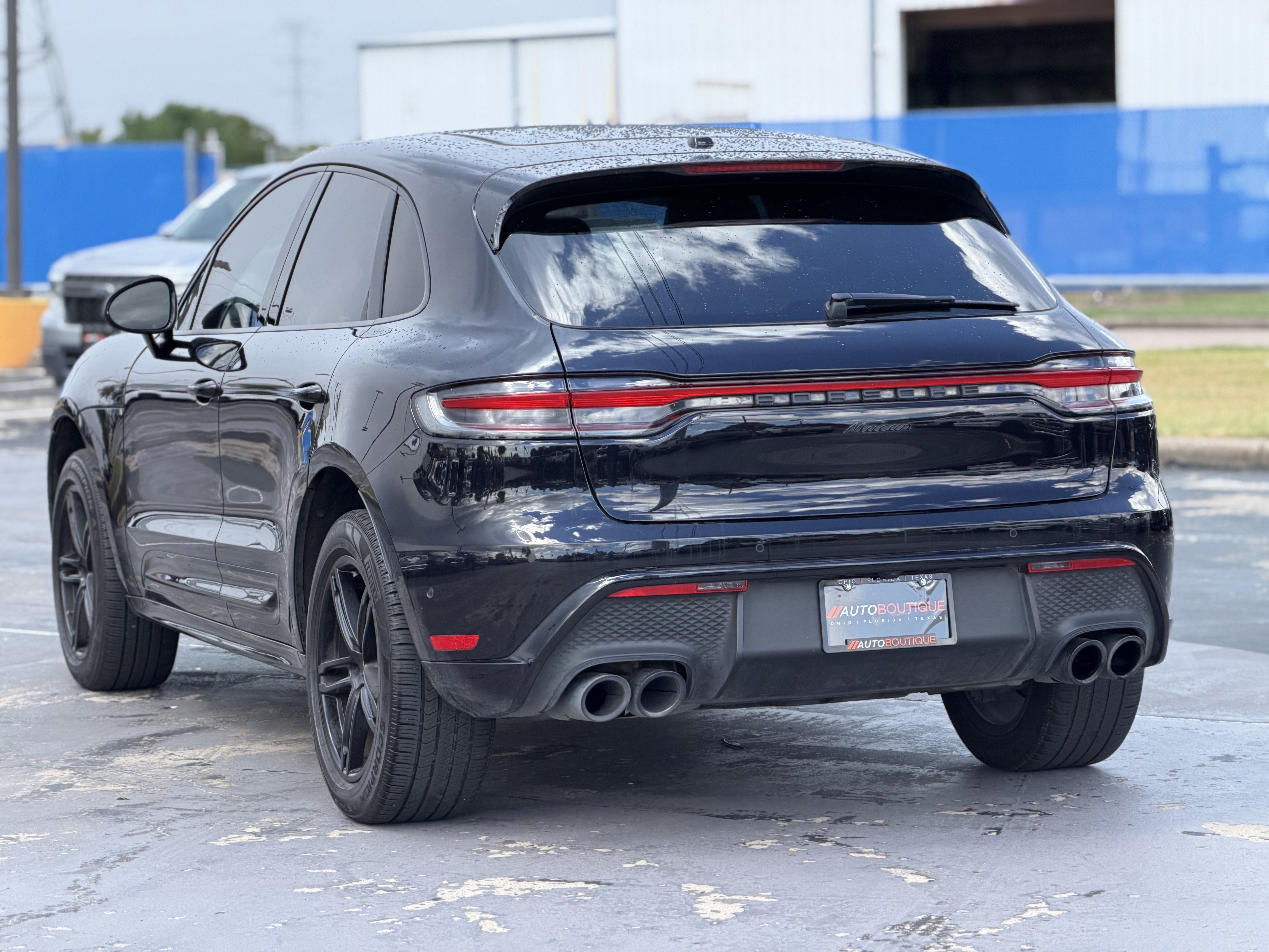 Used 2024 Porsche Macan AWD/4WD image 21