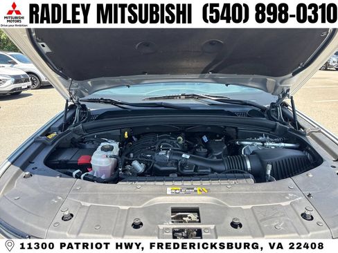 Used 2023 Jeep Grand Cherokee L Limited w/ Black Appearance Package AWD/4WD image 20
