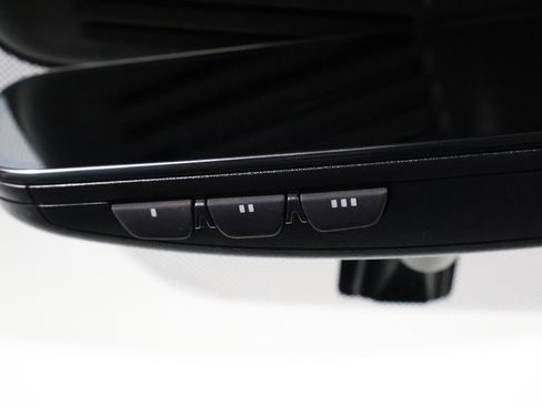 New 2025 Mitsubishi Outlander SE image 40