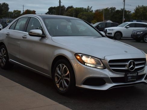 Used 2018 Mercedes-Benz C 300 4MATIC Sedan w/ Premium Package image 7