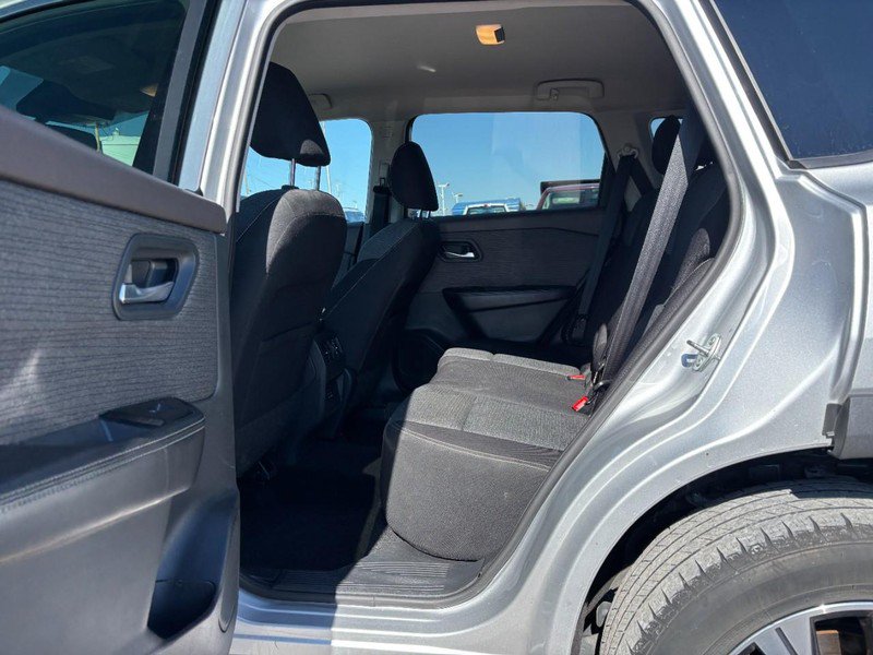 Used 2021 Nissan Rogue SV FWD image 13