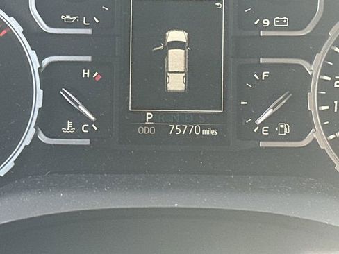 Used 2021 Toyota Tundra SR5 w/ SR5 Upgrade Package image 11