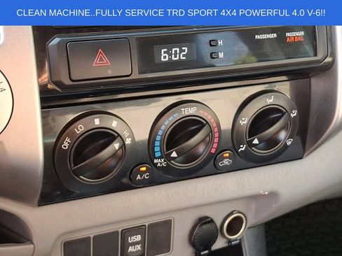 Used 2012 Toyota Tacoma 4x4 Access Cab V6 w/ TRD Sport Pkg image 13