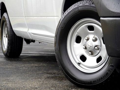 Used 2018 RAM 1500 Tradesman image 4