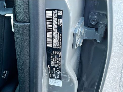 Used 2022 Jeep Renegade Altitude w/ Convenience Group AWD/4WD image 32