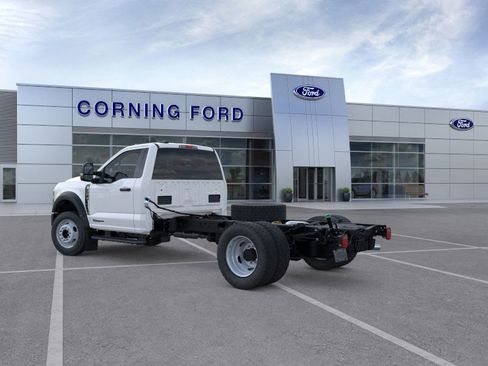 New 2025 Ford F550 4x4 Regular Cab Super Duty image 4