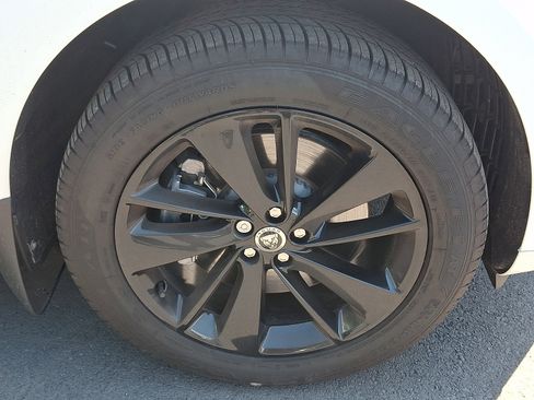 Used 2026 Jaguar F-PACE R-Dynamic S AWD/4WD image 11