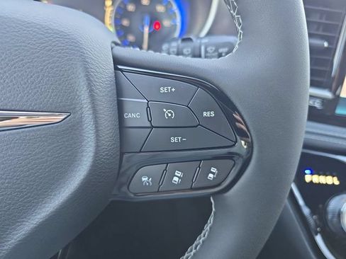 New 2026 Chrysler Pacifica Select w/ S Appearance Package FWD image 24