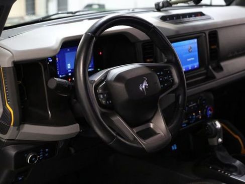 Used 2023 Ford Bronco Badlands w/ Sasquatch Package image 7