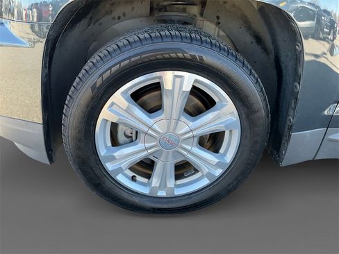Used 2017 GMC Terrain SLE image 14