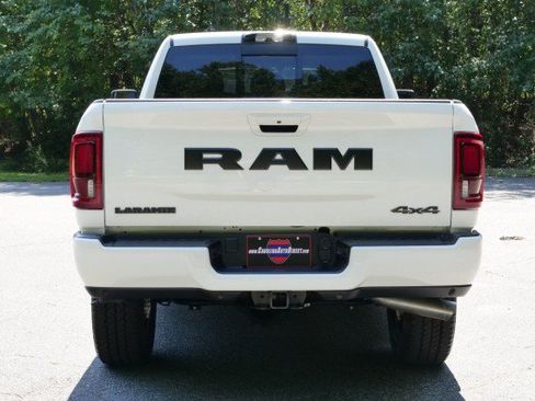 Used 2026 RAM 2500 Laramie AWD/4WD image 8