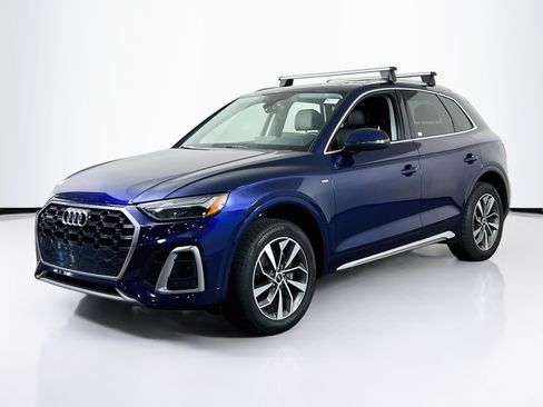 Used 2022 Audi Q5 2.0T Premium w/ Convenience Package AWD/4WD image 1