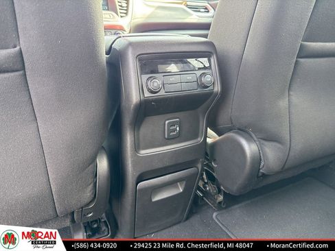 Used 2017 GMC Acadia SLE image 23