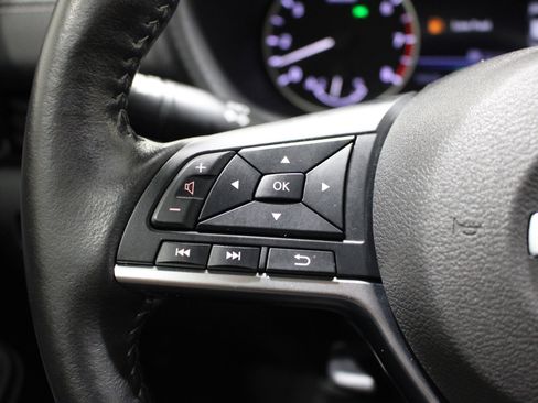 Used 2023 Nissan Sentra SV w/ All-Weather Package FWD image 11