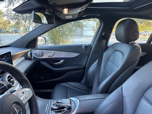 Used 2020 Mercedes-Benz C 300 4MATIC Sedan image 25