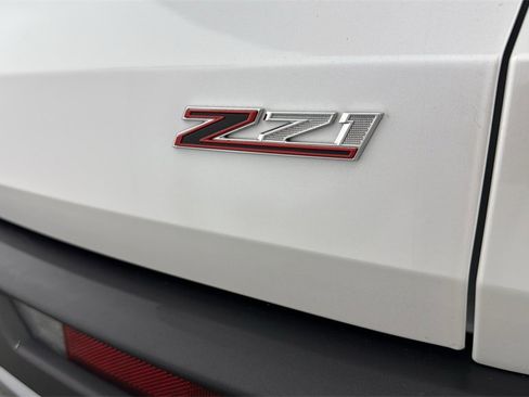 Certified 2025 Chevrolet Traverse Z71 w/ Enhanced Driving Package image 41