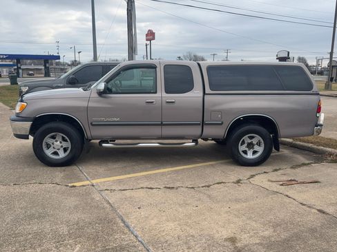 Used 2000 Toyota Tundra SR5 image 4