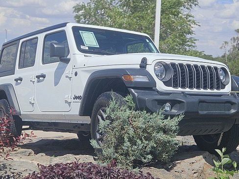 Used 2025 Jeep Wrangler Unlimited Sport AWD/4WD image 1