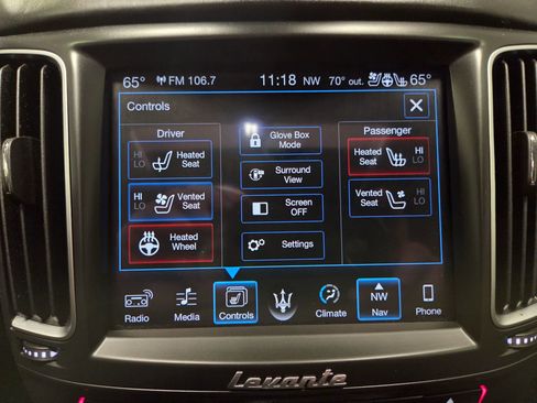 Used 2017 Maserati Levante AWD/4WD image 26