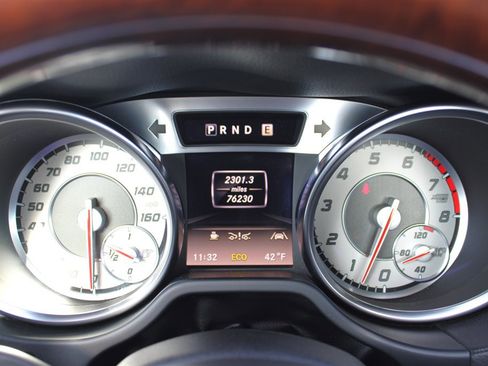 Used 2013 Mercedes-Benz SL 550 image 30