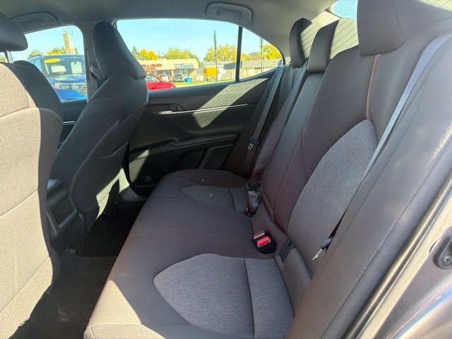 Used 2020 Toyota Camry LE FWD image 18