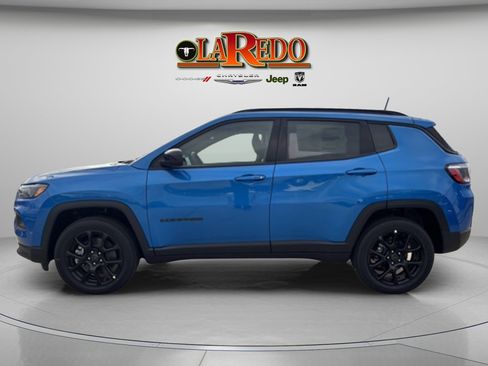 New 2026 Jeep Compass Latitude image 4