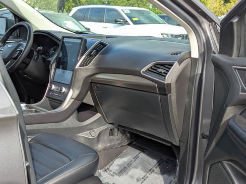 Used 2022 Ford Edge SEL w/ Convenience Package AWD/4WD image 13